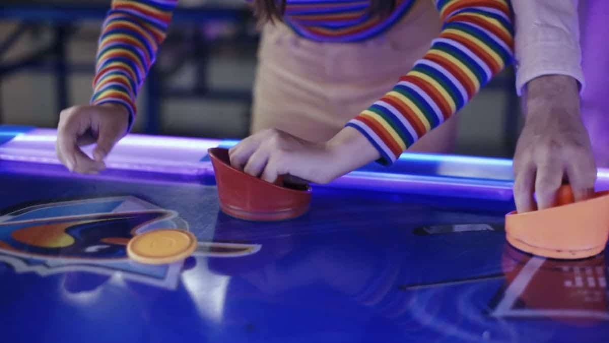 air hockey